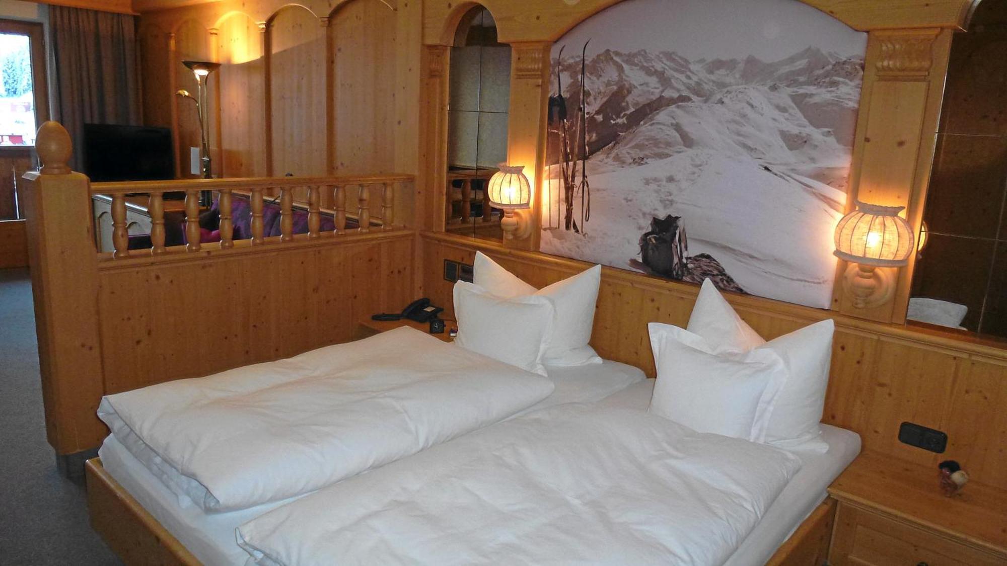 Hotel Almhof Hochfugen Pokoj fotografie