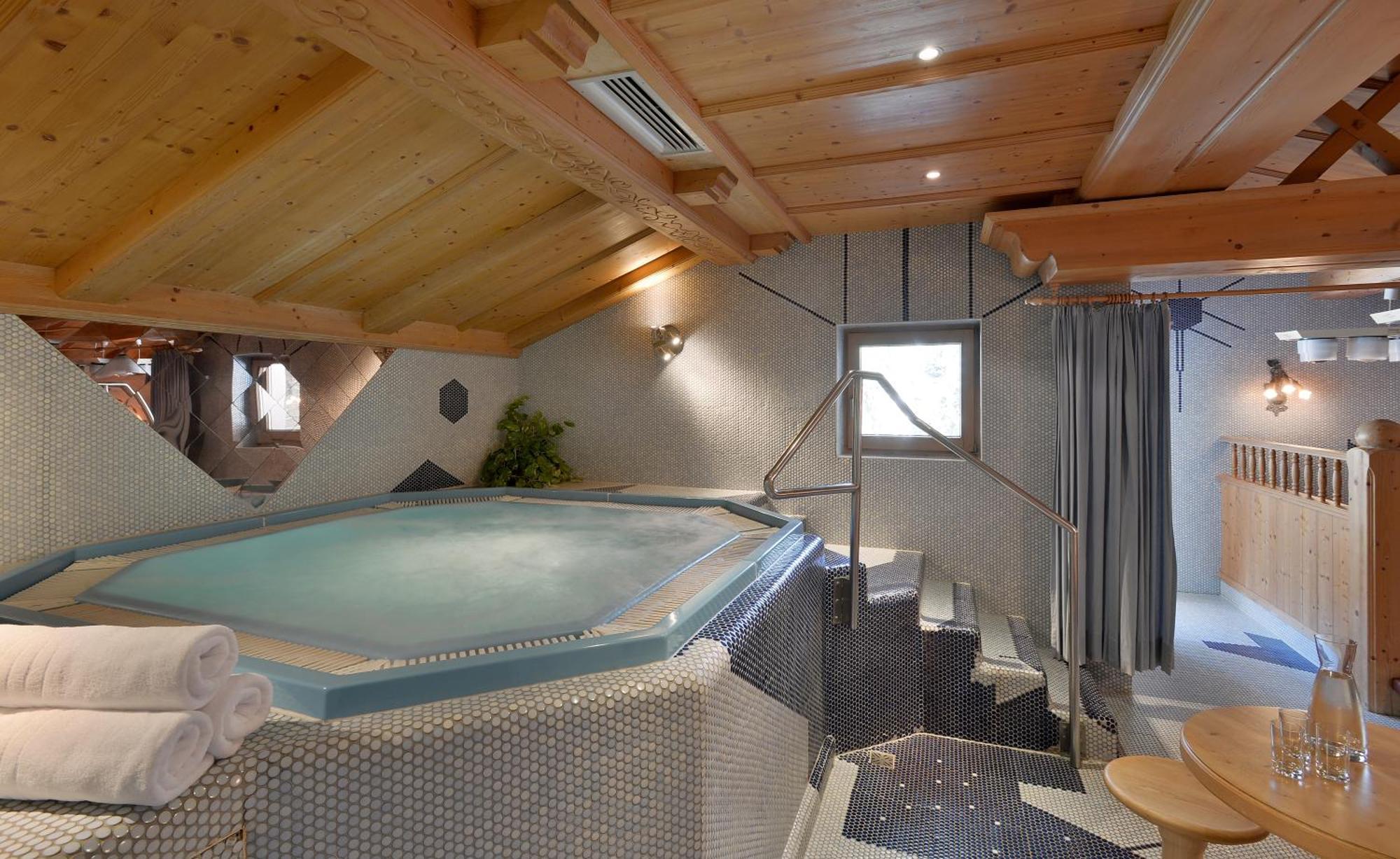 Hotel Almhof Hochfugen Pokoj fotografie